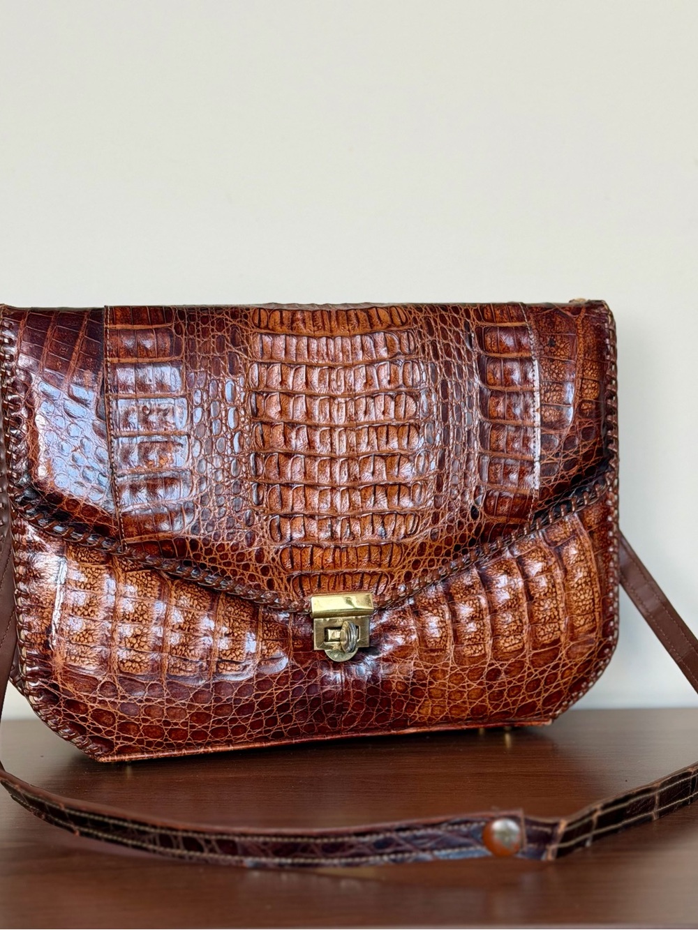 Vintage Etco Genuine Alligator Brown Shoulder Bag Made In USA